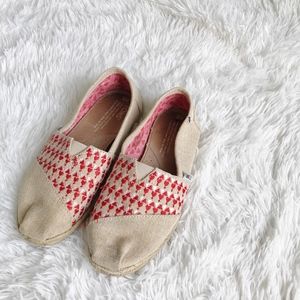 ◦ TOMS ◦ Espadrille style flats with red stitching